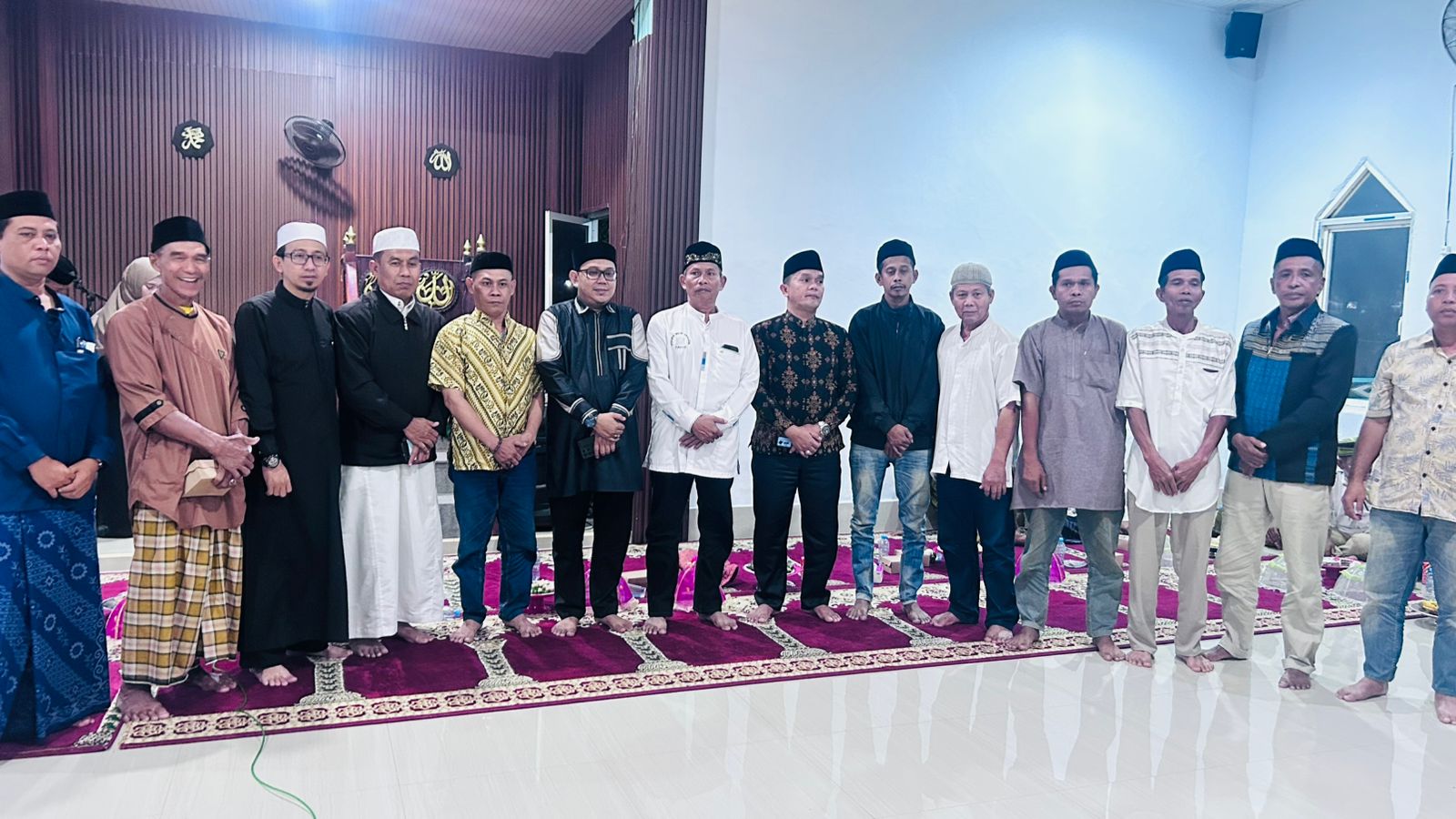 Masjid Terapung AR-Rahmah Tallo Satukan Pemerintah, Tokoh Masyarakat, dan LSM dalam Peringatan Isra Mi’raj